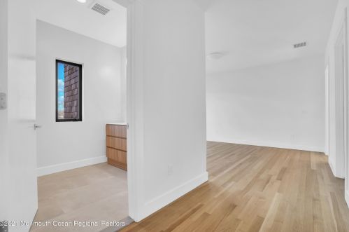 49 Cherokee Ln, Bricktown NJ  08724-4405 exterior