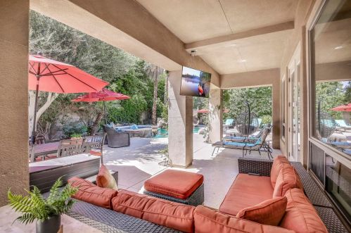 81075 Falling Leaf Ct, Indio CA  92201-8482 exterior