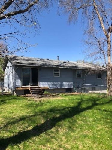 6624 Cherokee Ln, Minneapolis, MN 55428-1921