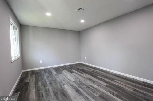 4508 Evansdale Rd, Woodbridge, VA 22193-2629