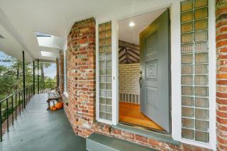 64 Camelford Pl, Oakland, CA 94611-2556