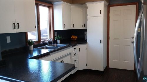 2225 Sussex Ave, Duluth MN  55803-2211 exterior