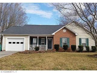 215 Field Brook Dr, Clemmons, NC 27012-7445