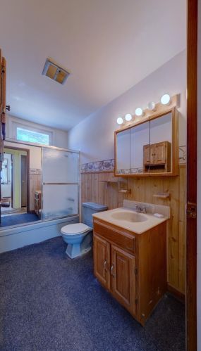 490 Toledo Ave, Marion OH  43302-2145 exterior