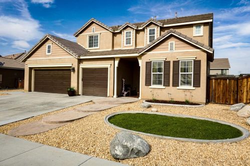 11017 Bay Shore St, Victorville, CA 92392-4825