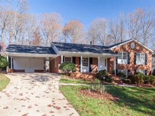 405 Oakridge Rd, Cary, NC 27511-4551