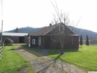 36070 Airport Dr, Lebanon, OR 97355-9226