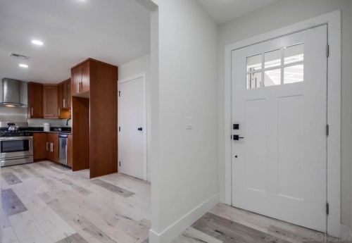 6788 Benson Ave, San Diego CA  92114-5833 exterior