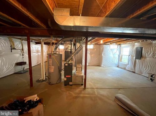 35 Colonial Dr, Charles Town WV  25414-4494 exterior