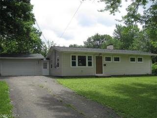 24 Circle Dr, Medina, OH 44256-2553
