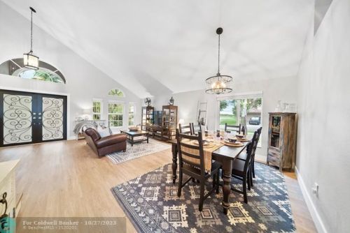 1277 144th Ter, Hollywood FL  33028-2925 exterior