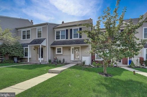 310 Winterfall Ave, Norristown, PA 19403-5112