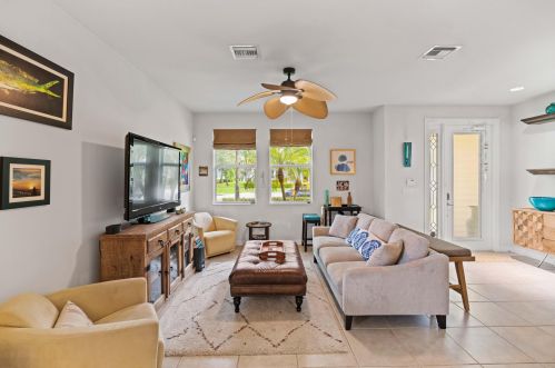 1188 Dakota Dr, Jupiter, FL 33458-8253
