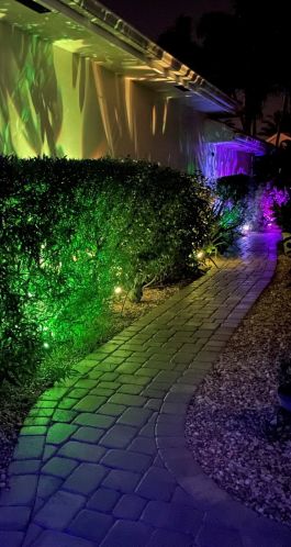 435 Fairway Lndg, Fort Pierce FL  34986-2166 exterior