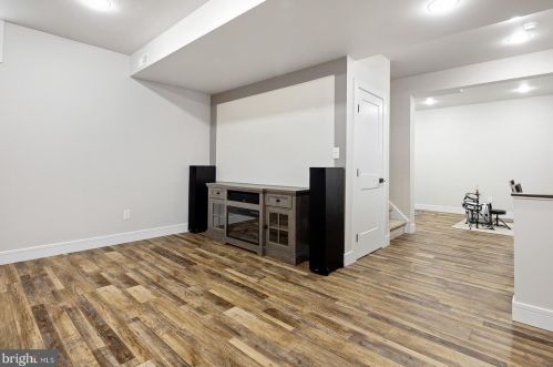 108 Chestnut St, Swedesboro NJ  08085-1201 exterior