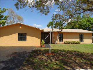 10761 173rd St, Miami, FL 33157-4151