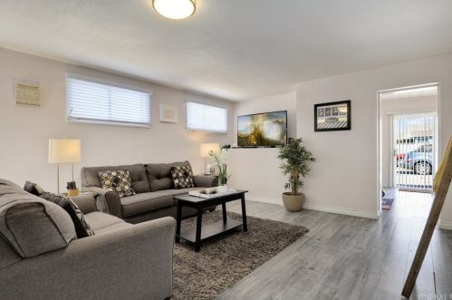 1401 Villa St, Riverside CA 92507-1332 exterior