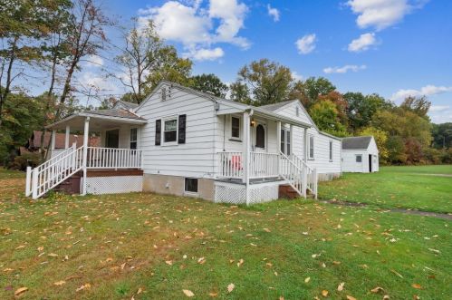 3998 Mitchell Rd, New Castle PA  16105-4412 exterior