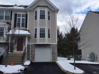 1906 Briar Woods Ln, Danbury, CT 06810-7413