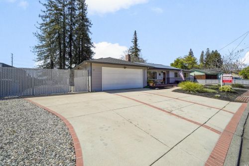 57 Ascot Dr, Santa Rosa, CA 95403-1424