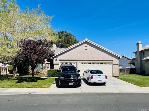 14871 Showhorse Ln, Victorville, CA 92394-7327
