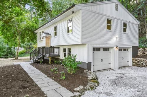 81 Stony Hill Rd, Ridgefield, CT 06877-6116
