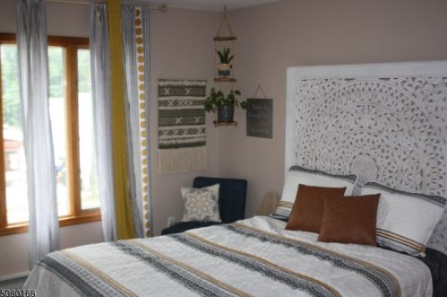 127 Newby Ave, West Paterson NJ  07424-2824 exterior