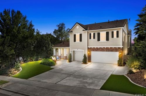 425 Brea Hills Ave, Brea, CA 92823-1801