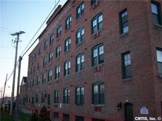 617 Hiawatha Blvd, Syracuse NY  13204-1122 exterior