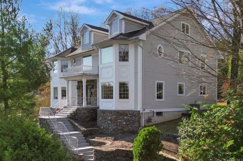 333 Healy Ave, Scarsdale, NY 10583-1024