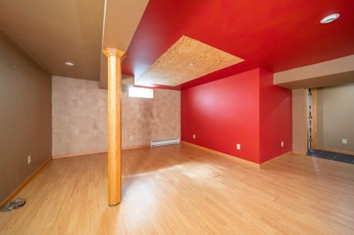 4612 Van Beck Ave, Milwaukee WI 53207-4458 exterior