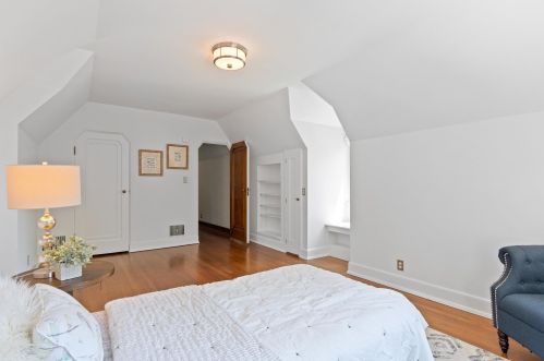 4108 Lk Dr, Milwaukee WI 53211-1719 exterior