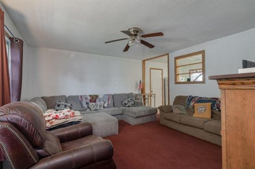 2982 Carol Ave, Darbydale, OH 43123-2306