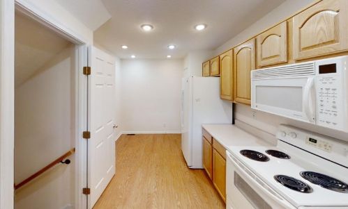 153 Wellington Dr, Florence KY  41042-7719 exterior