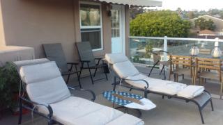 820 Opal St, San Diego CA  92109-1728 exterior