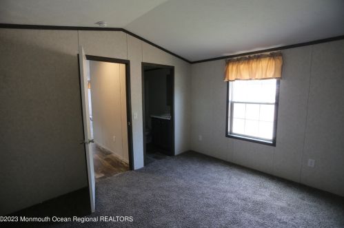 87 Herman Blvd, Hazlet NJ  07730-1547 exterior
