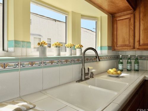 2610 Kansas Ave, South Gate CA 90280-4021 exterior