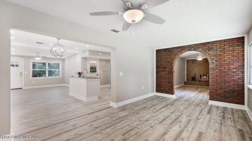 2875 Diamond Rd, Titusville FL  32796-1633 exterior
