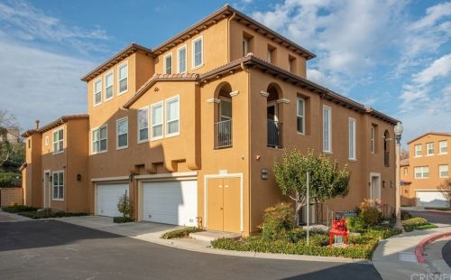27065 Fairway Ln, Santa Clarita, CA 91381-0670