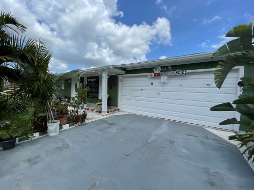 273 Eyerly Ave, Fort Pierce, FL 34983-2529