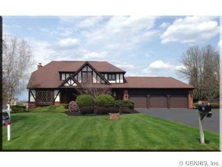 32 Chillington Ln, Mendon, NY 14506-9720