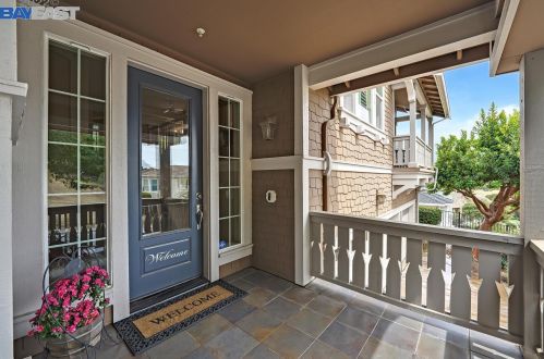 8765 Wild Iris Dr, Gilroy CA  95020-7935 exterior