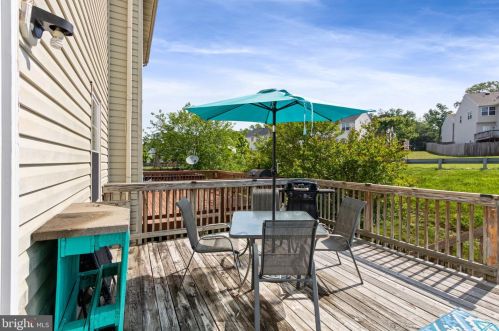 307 Dundee Pl, Fredericksburg VA  22405-2087 exterior