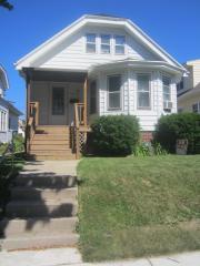 3328 17th St, Milwaukee, WI 53215-4905
