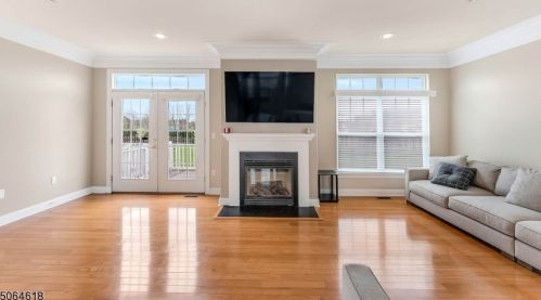 1318 Danchetz Ct, Rahway NJ  07065-5090 exterior