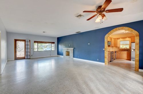 725 4 Ave, Delray Beach FL  33483-4528 exterior