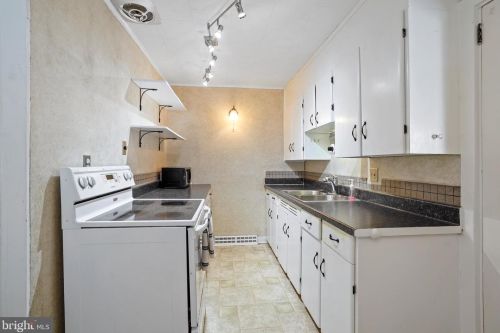 337 Kindt Cor Rd, Dauberville PA  19533-8624 exterior