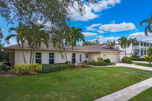 751 Hernando Dr, Marco Island, FL 34145-1913