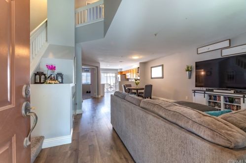 925 Broadway, Anaheim, CA 92805-4140