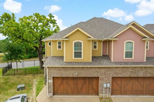 240 Corinna Ct, Hurst, TX 76053-6835